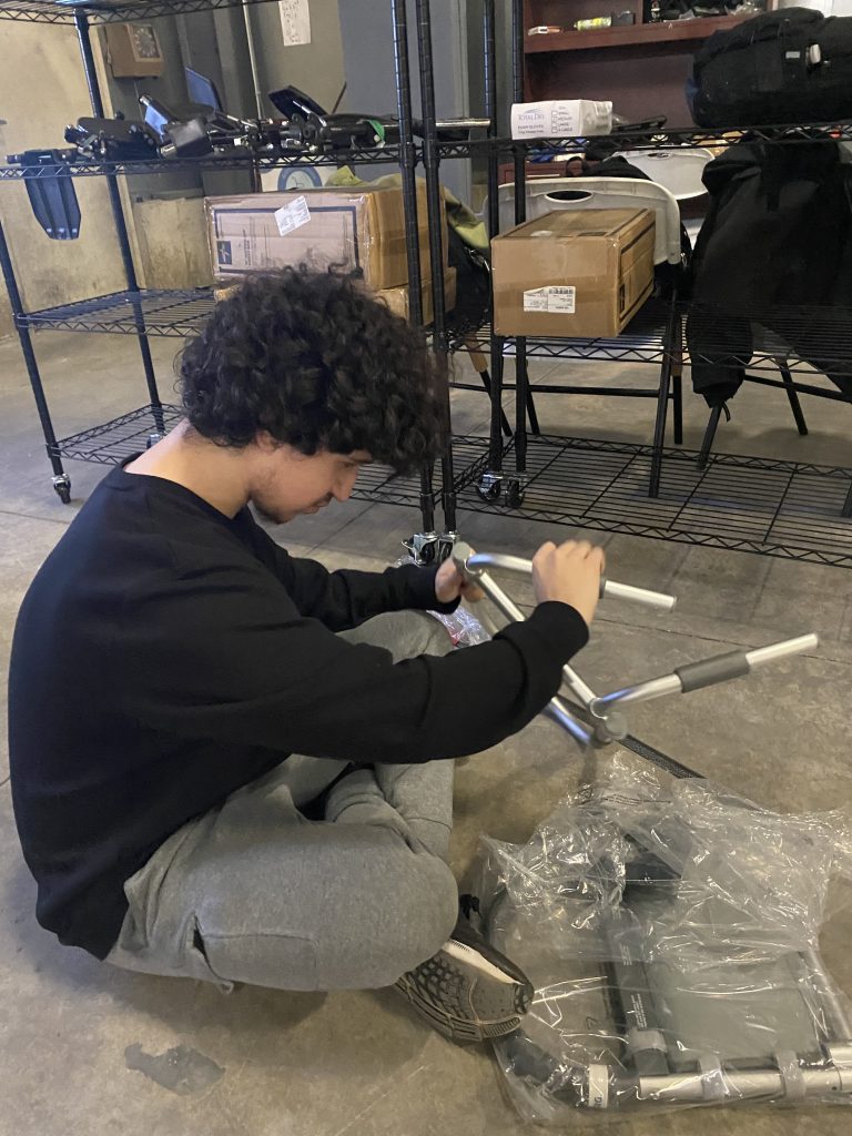 Kenan assembles free medical equipment for seniors