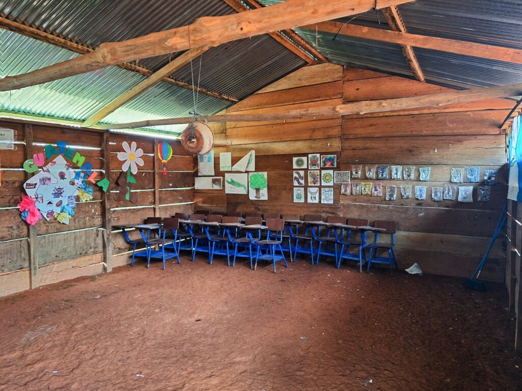 Cerro Alto’s old school, with its leaky roof and dirt floor, made learning difficult.